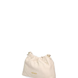Helena Do Borsa a spalla