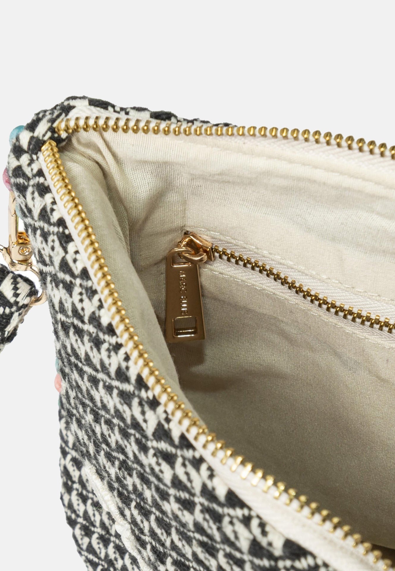 Cassy Indy 26 Pochette White and Black