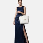 Becky Sy Borsa a spalla White